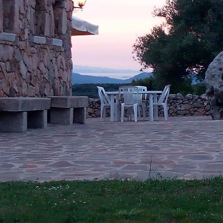 Turismo Rurale L'Agliuledda Villa Sant'Antonio di Gallura Exterior photo