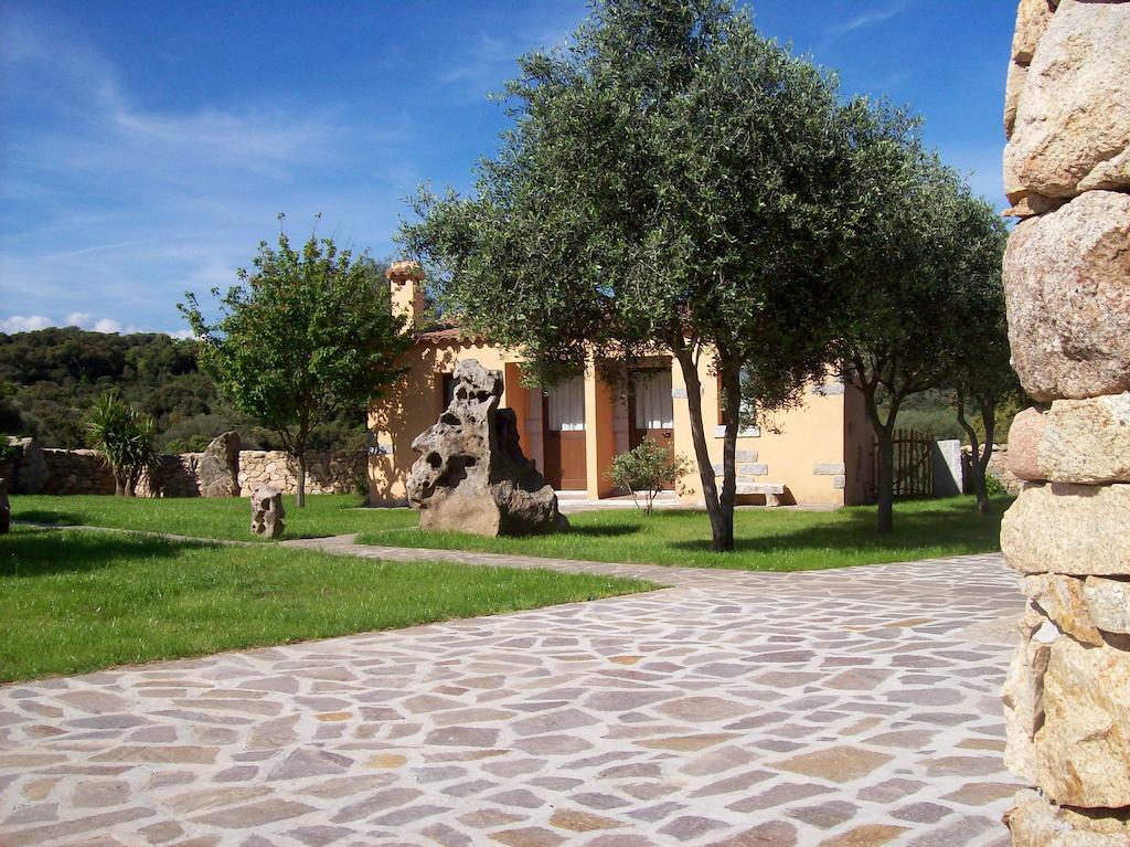 Turismo Rurale L'Agliuledda Villa Sant'Antonio di Gallura Exterior photo