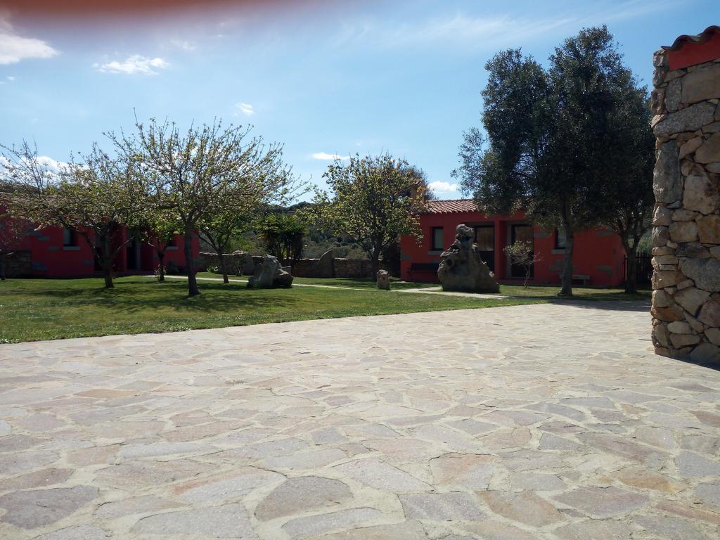 Turismo Rurale L'Agliuledda Villa Sant'Antonio di Gallura Exterior photo