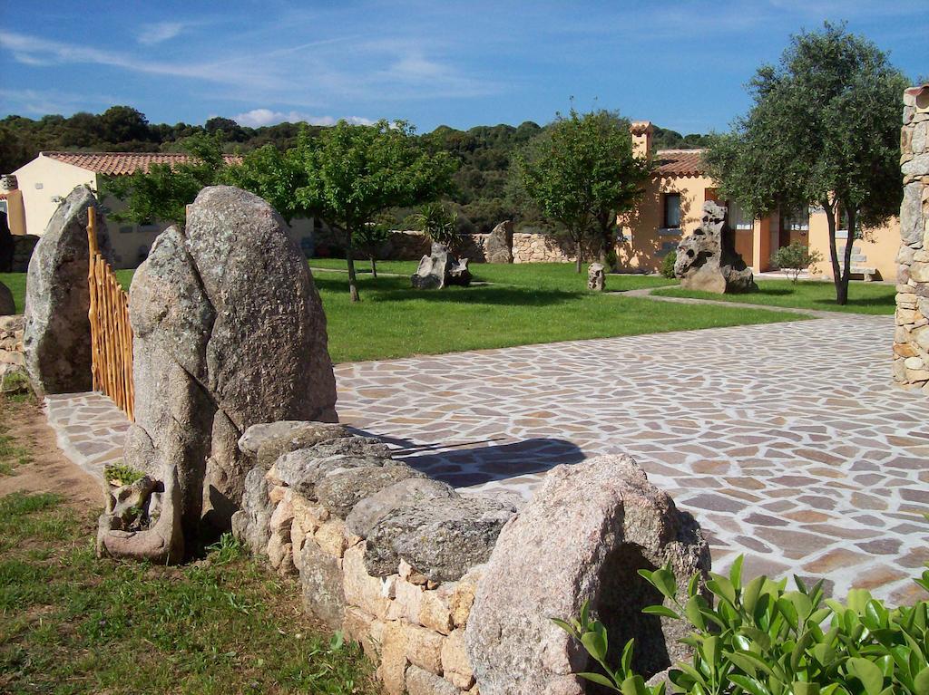 Turismo Rurale L'Agliuledda Villa Sant'Antonio di Gallura Exterior photo